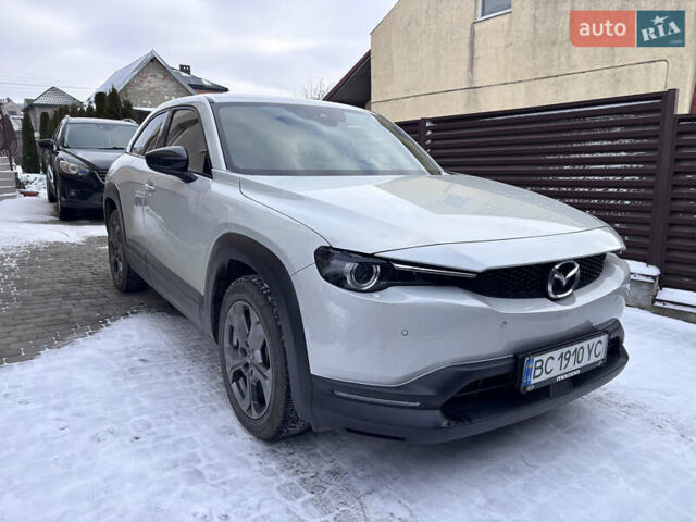 Білий Мазда MX-30, об'ємом двигуна 0 л та пробігом 27 тис. км за 15100 $, фото 1 на Automoto.ua