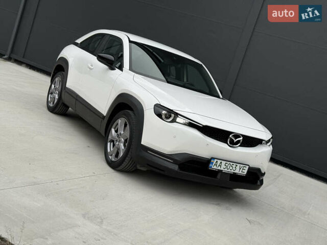 Білий Мазда MX-30, об'ємом двигуна 0 л та пробігом 46 тис. км за 15200 $, фото 1 на Automoto.ua