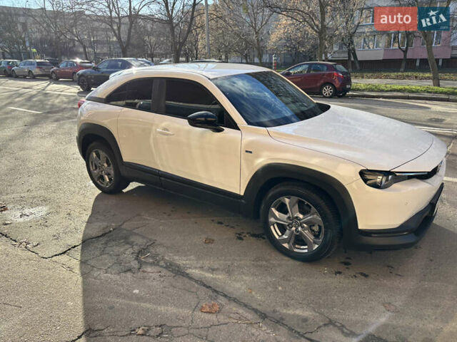 Білий Мазда MX-30, об'ємом двигуна 0 л та пробігом 41 тис. км за 14700 $, фото 1 на Automoto.ua