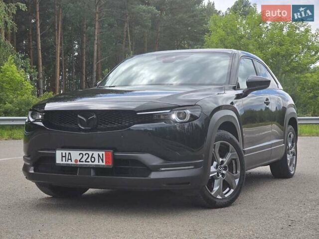 Черный Мазда MX-30, объемом двигателя 0 л и пробегом 79 тыс. км за 14799 $, фото 1 на Automoto.ua