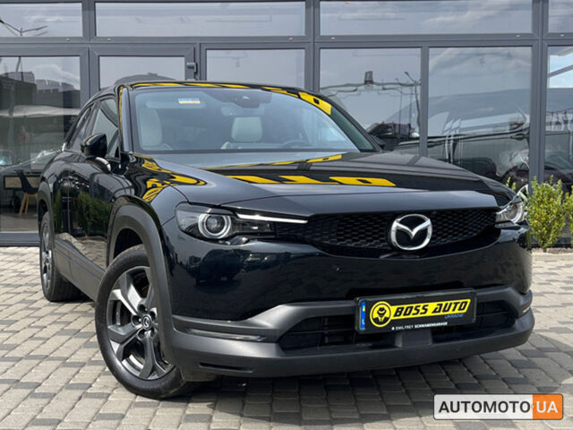 Черный Мазда MX-30, объемом двигателя 35 л и пробегом 45 тыс. км за 16999 $, фото 1 на Automoto.ua