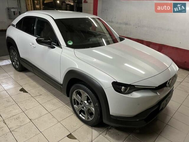 Мазда MX-30, объемом двигателя 0 л и пробегом 27 тыс. км за 14900 $, фото 1 на Automoto.ua