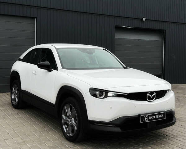 Мазда MX-30, объемом двигателя 0 л и пробегом 44 тыс. км за 14900 $, фото 1 на Automoto.ua