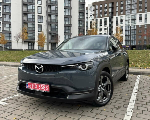 Серый Мазда MX-30, объемом двигателя 0 л и пробегом 43 тыс. км за 14499 $, фото 1 на Automoto.ua