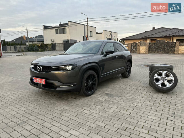Серый Мазда MX-30, объемом двигателя 0 л и пробегом 39 тыс. км за 14900 $, фото 1 на Automoto.ua