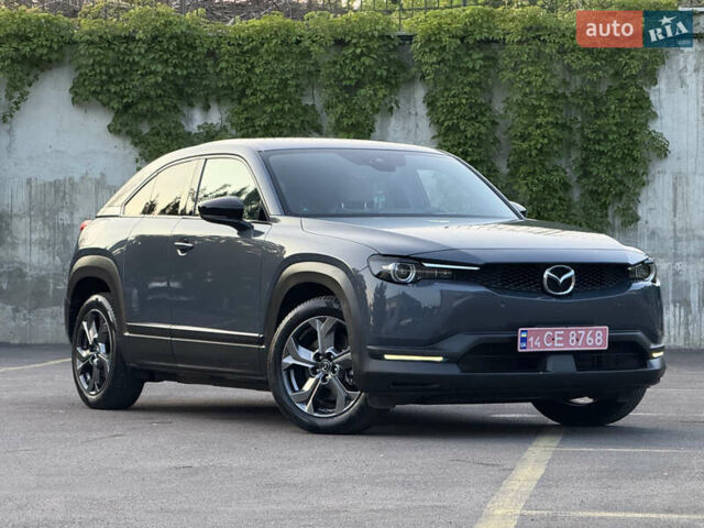 Серый Мазда MX-30, объемом двигателя 0 л и пробегом 80 тыс. км за 14450 $, фото 1 на Automoto.ua
