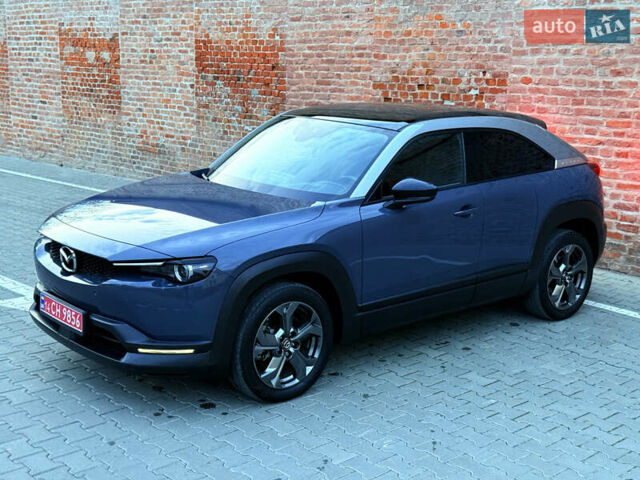 Синий Мазда MX-30, объемом двигателя 0 л и пробегом 55 тыс. км за 14750 $, фото 1 на Automoto.ua