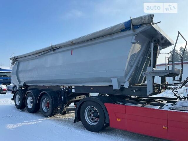 Серый Менчи СА, объемом двигателя 0 л и пробегом 111 тыс. км за 14500 $, фото 1 на Automoto.ua