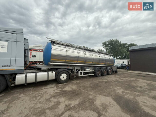 Менчи СЛ 2000 в Киеве на Automoto.ua Серый Менчи СЛ, объемом двигателя 0 л и пробегом 0 тыс. км за 21000 $, фото 1 на Automoto.ua