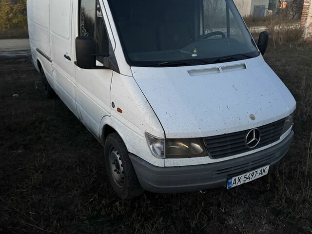 Белый Мерседес 190, объемом двигателя 2.3 л и пробегом 2 тыс. км за 3000 $, фото 1 на Automoto.ua