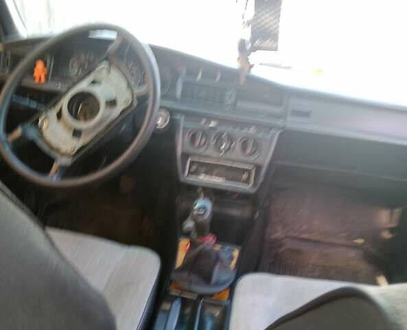 Білий Мерседес 190, об'ємом двигуна 2 л та пробігом 380 тис. км за 700 $, фото 1 на Automoto.ua