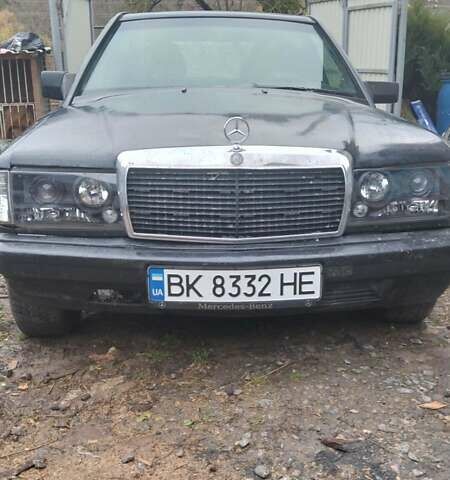 Чорний Мерседес 190, об'ємом двигуна 2.5 л та пробігом 630 тис. км за 2400 $, фото 1 на Automoto.ua