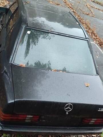 Чорний Мерседес 190, об'ємом двигуна 2 л та пробігом 470 тис. км за 765 $, фото 1 на Automoto.ua