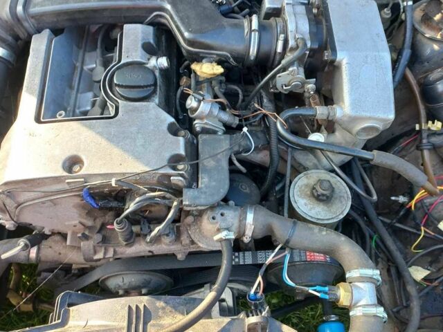 Чорний Мерседес 190, об'ємом двигуна 2.2 л та пробігом 500 тис. км за 709 $, фото 1 на Automoto.ua