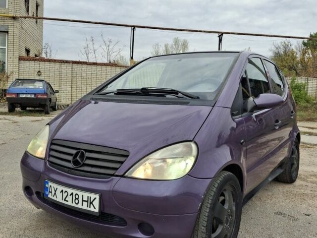 Фиолетовый Мерседес 190, объемом двигателя 1.9 л и пробегом 111 тыс. км за 2550 $, фото 1 на Automoto.ua