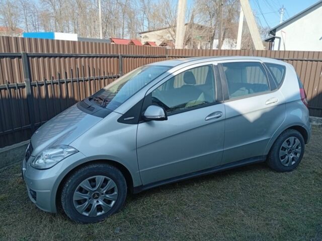 Серый Мерседес 190, объемом двигателя 1.5 л и пробегом 40 тыс. км за 5500 $, фото 1 на Automoto.ua