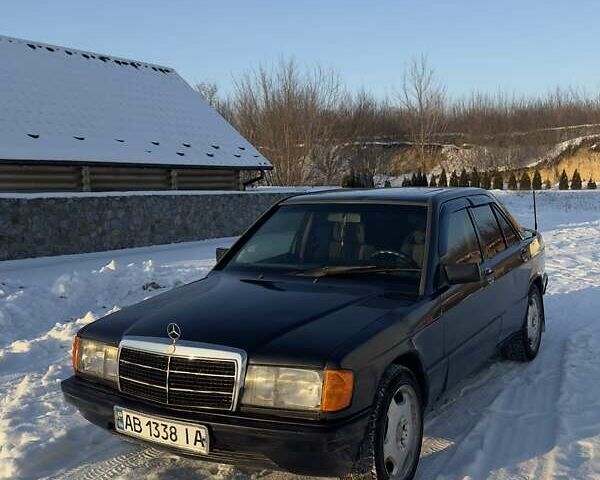 Сірий Мерседес 190, об'ємом двигуна 2.3 л та пробігом 575 тис. км за 2200 $, фото 1 на Automoto.ua