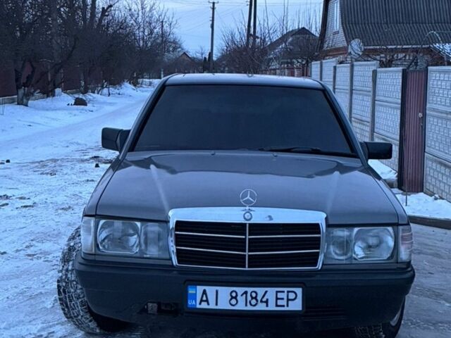 Сірий Мерседес 190, об'ємом двигуна 2 л та пробігом 370 тис. км за 2200 $, фото 1 на Automoto.ua
