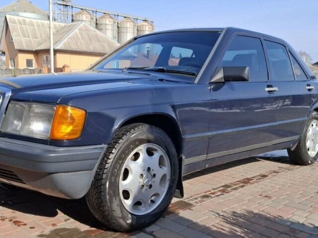 Синій Мерседес 190, об'ємом двигуна 2 л та пробігом 405 тис. км за 5000 $, фото 1 на Automoto.ua