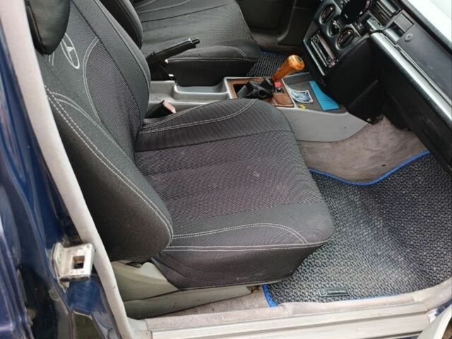 Синій Мерседес 190, об'ємом двигуна 2 л та пробігом 400 тис. км за 1900 $, фото 1 на Automoto.ua