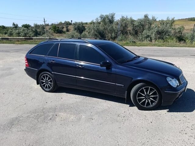 Синій Мерседес 190, об'ємом двигуна 0 л та пробігом 249 тис. км за 4988 $, фото 1 на Automoto.ua