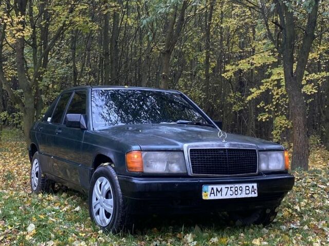 Мерседес 190 1986 в Виннице на Automoto.ua Зеленый Мерседес 190, объемом двигателя 2 л и пробегом 500 тыс. км за 1400 $, фото 1 на Automoto.ua
