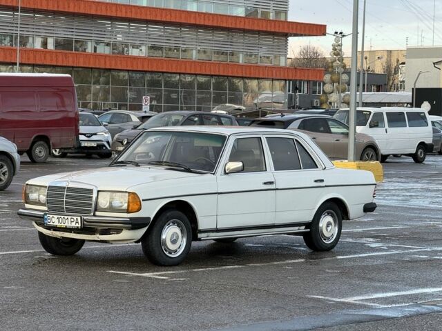 Білий Мерседес 200, об'ємом двигуна 2 л та пробігом 483 тис. км за 5208 $, фото 1 на Automoto.ua