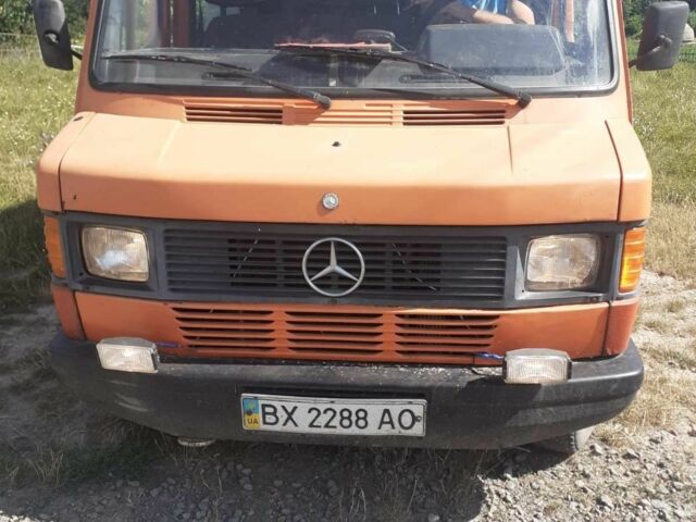 Бежевий Мерседес 200, об'ємом двигуна 0 л та пробігом 430 тис. км за 1800 $, фото 1 на Automoto.ua