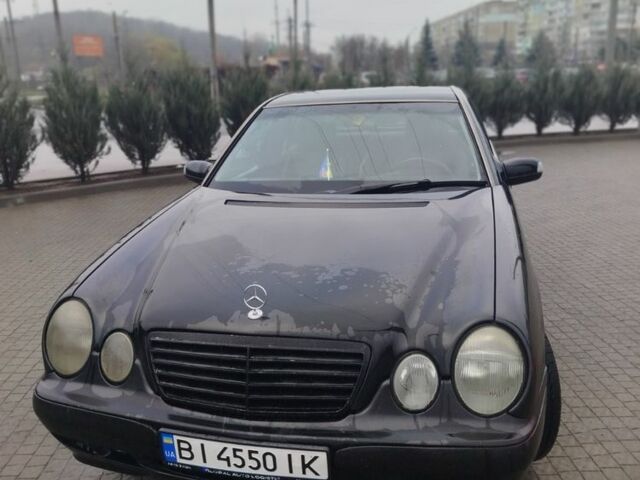 Чорний Мерседес 200, об'ємом двигуна 3.2 л та пробігом 400 тис. км за 5750 $, фото 1 на Automoto.ua