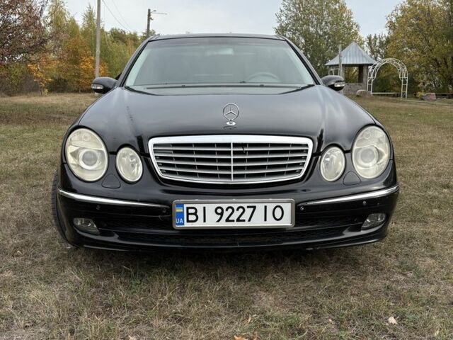 Черный Мерседес 200, объемом двигателя 2 л и пробегом 355 тыс. км за 6200 $, фото 1 на Automoto.ua