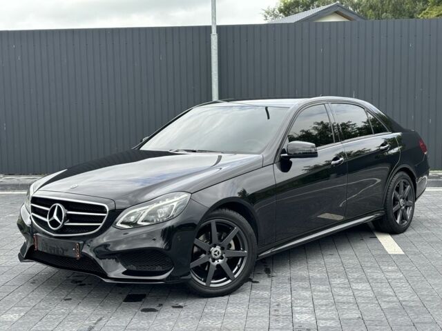 Черный Мерседес 200, объемом двигателя 2.2 л и пробегом 205 тыс. км за 14700 $, фото 1 на Automoto.ua