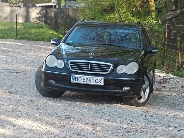 Черный Мерседес 200, объемом двигателя 0 л и пробегом 232 тыс. км за 6999 $, фото 1 на Automoto.ua