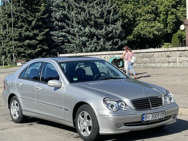 Серый Мерседес 200, объемом двигателя 1.8 л и пробегом 131 тыс. км за 6200 $, фото 1 на Automoto.ua