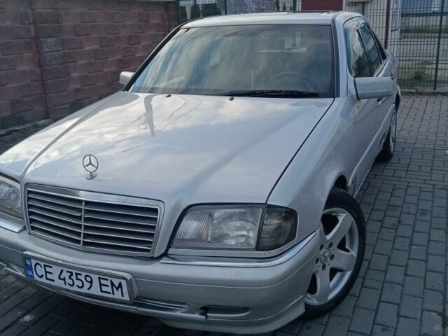 Серый Мерседес 200, объемом двигателя 2 л и пробегом 257 тыс. км за 2350 $, фото 1 на Automoto.ua