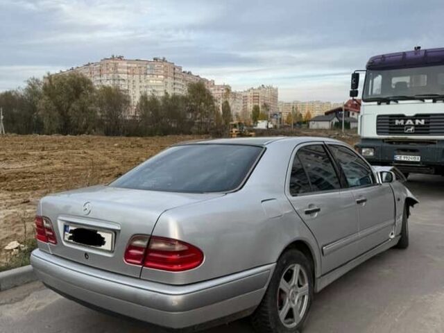 Сірий Мерседес 200, об'ємом двигуна 2 л та пробігом 350 тис. км за 2200 $, фото 1 на Automoto.ua