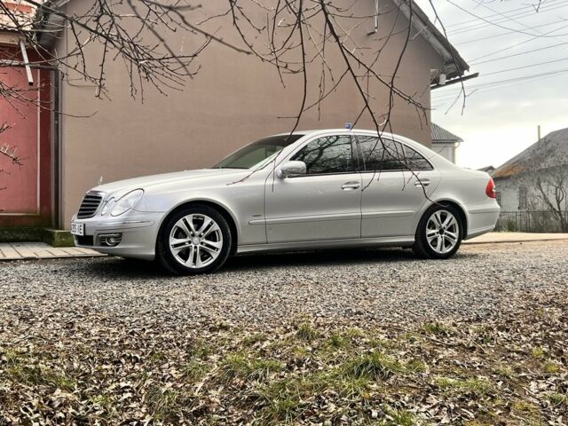 Серый Мерседес 200, объемом двигателя 2.2 л и пробегом 391 тыс. км за 8000 $, фото 1 на Automoto.ua