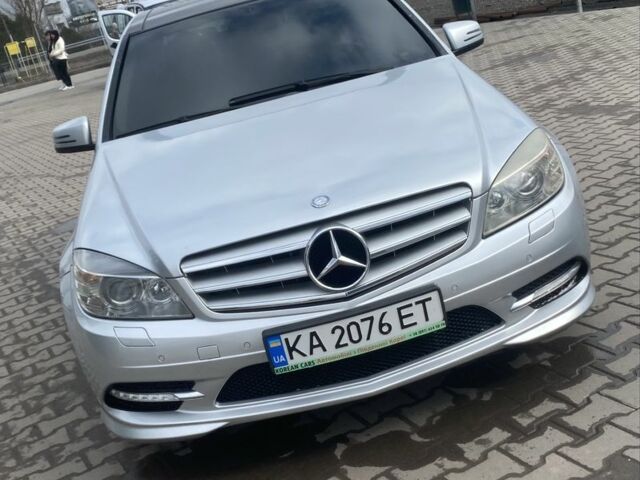 Сірий Мерседес 200, об'ємом двигуна 1.8 л та пробігом 170 тис. км за 10000 $, фото 1 на Automoto.ua