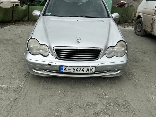 Сірий Мерседес 200, об'ємом двигуна 1.8 л та пробігом 310 тис. км за 3850 $, фото 1 на Automoto.ua