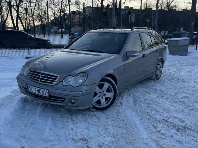 Сірий Мерседес 200, об'ємом двигуна 2.2 л та пробігом 350 тис. км за 2600 $, фото 1 на Automoto.ua