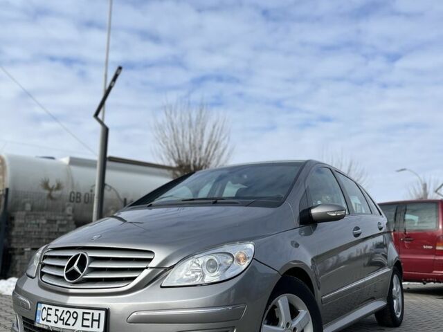 Серый Мерседес 200, объемом двигателя 2 л и пробегом 296 тыс. км за 6700 $, фото 1 на Automoto.ua