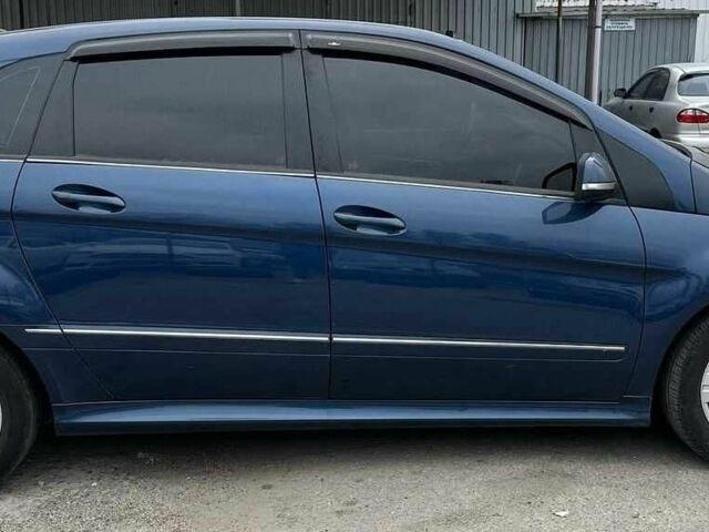 Синій Мерседес 200, об'ємом двигуна 2 л та пробігом 290 тис. км за 6600 $, фото 1 на Automoto.ua