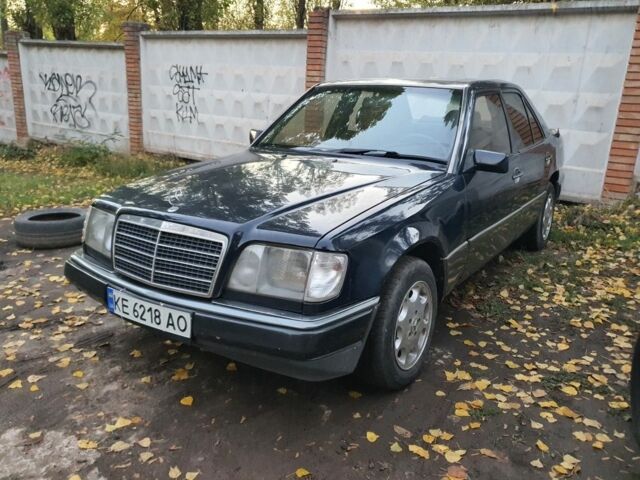 Синій Мерседес 200, об'ємом двигуна 2 л та пробігом 295 тис. км за 2600 $, фото 1 на Automoto.ua