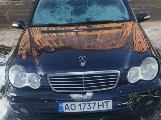 Синій Мерседес 200, об'ємом двигуна 1.8 л та пробігом 366 тис. км за 5100 $, фото 1 на Automoto.ua