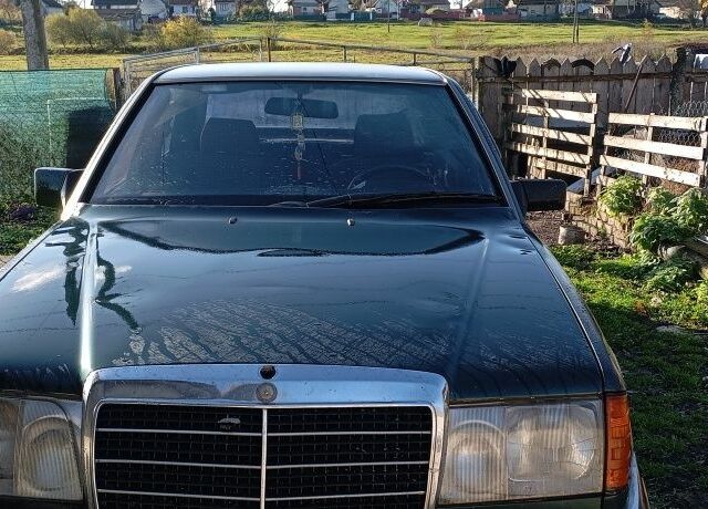 Зелений Мерседес 200, об'ємом двигуна 2 л та пробігом 2 тис. км за 1310 $, фото 1 на Automoto.ua