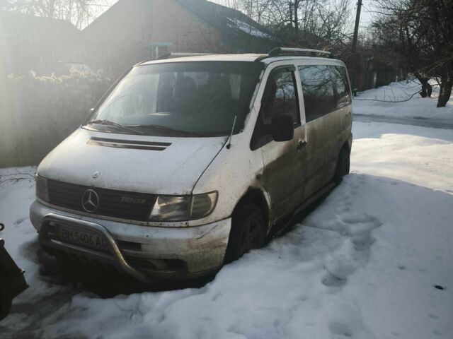 Белый Мерседес 220, объемом двигателя 2.2 л и пробегом 700 тыс. км за 2000 $, фото 1 на Automoto.ua