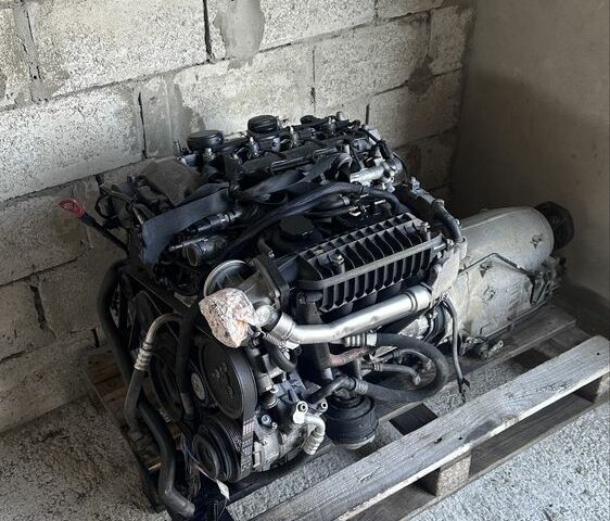 Белый Мерседес 220, объемом двигателя 10 л и пробегом 2 тыс. км за 1100 $, фото 1 на Automoto.ua