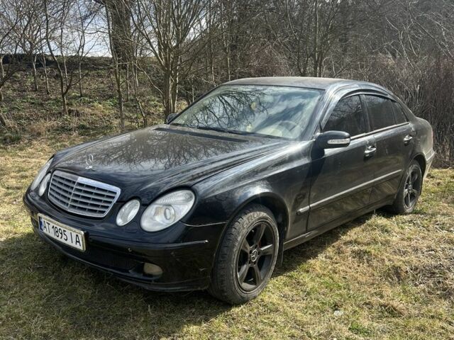 Черный Мерседес 220, объемом двигателя 2.7 л и пробегом 3 тыс. км за 7200 $, фото 1 на Automoto.ua