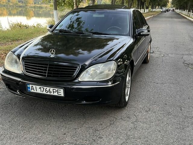 Чорний Мерседес 220, об'ємом двигуна 5 л та пробігом 400 тис. км за 5000 $, фото 1 на Automoto.ua