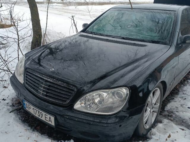 Чорний Мерседес 220, об'ємом двигуна 5 л та пробігом 350 тис. км за 5500 $, фото 1 на Automoto.ua