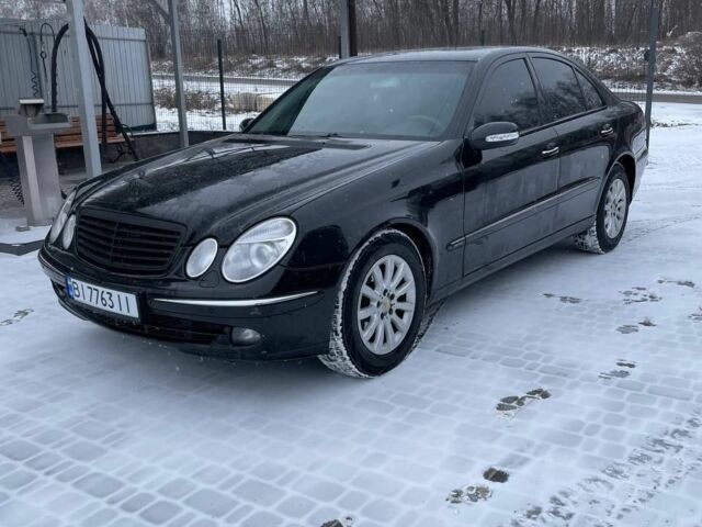 Чорний Мерседес 220, об'ємом двигуна 2.1 л та пробігом 568 тис. км за 6500 $, фото 1 на Automoto.ua